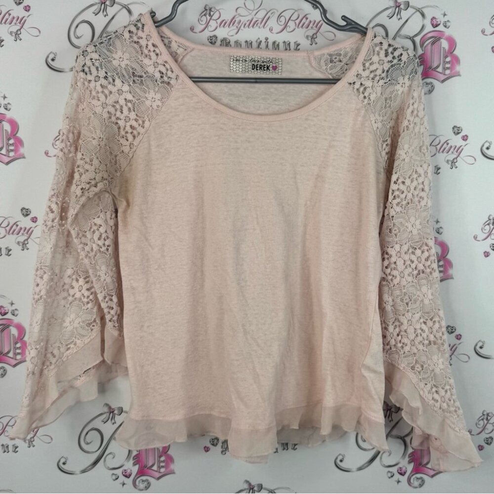 I’m in love with Derek long sleeve lace crochet floral Blush Lace Sleeve Blouse